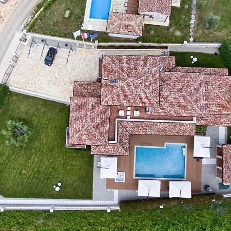Carolus Villa Višnjan