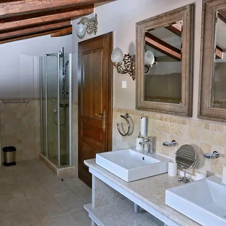 Villa Carolus *