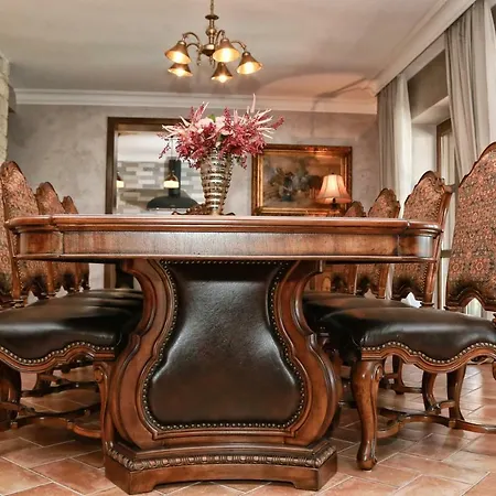 Vila Carolus